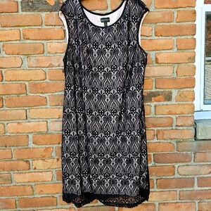 ✨ CONNECTED APPAREL Black Lace Overlay Dress – Size 22W ✨